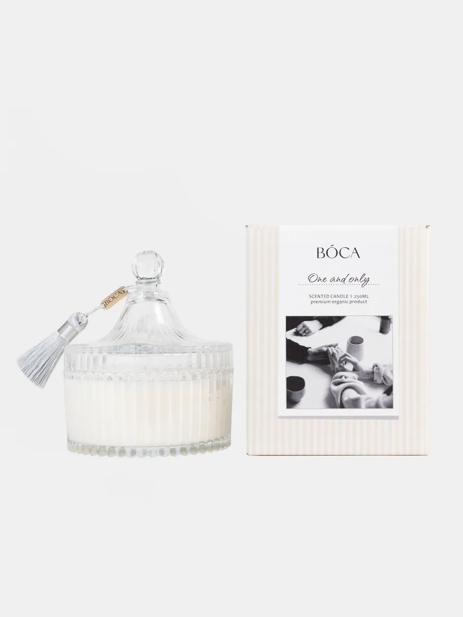 Свеча Crystal ONE AND ONLY 250 ml: ветивер, кардамон, бергамот, грейпфрут, бобы тонка, амбра, мускус, ваниль
